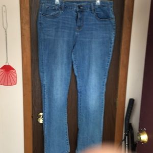 Old navy women’s jeans curvy profile  14 regular